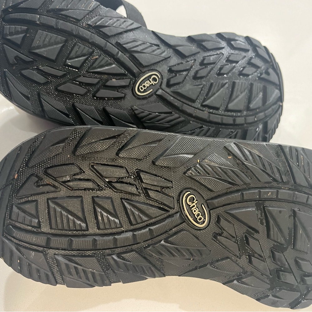Chacos Worn Once! M9 (Medium Width) - image 4